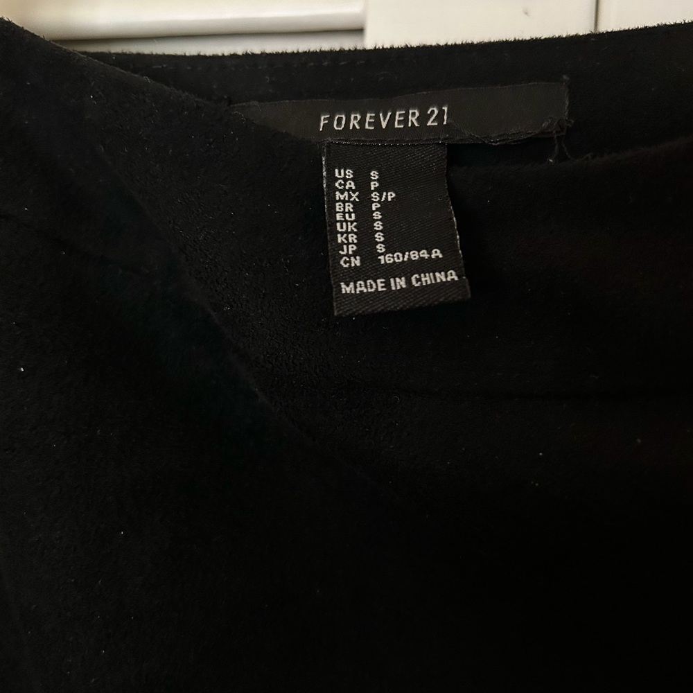 Embroidered Suede skirt, size S - Picture 3 of 3